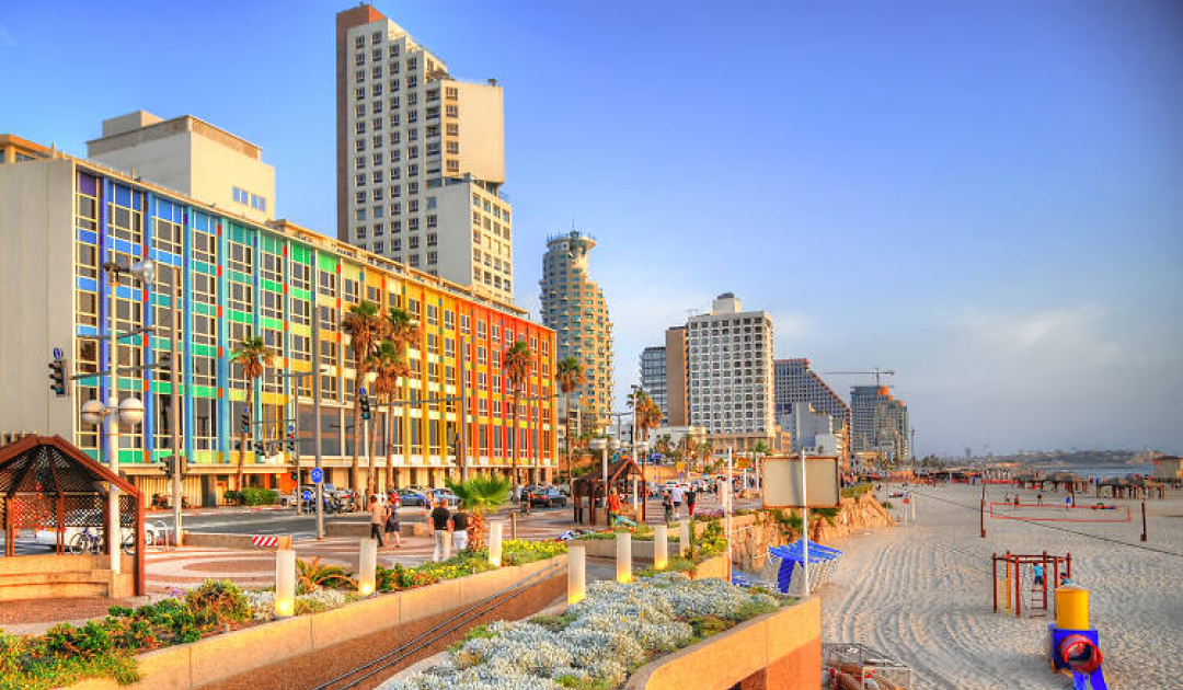 Hotel Basel Post - Tel Aviv Redifined